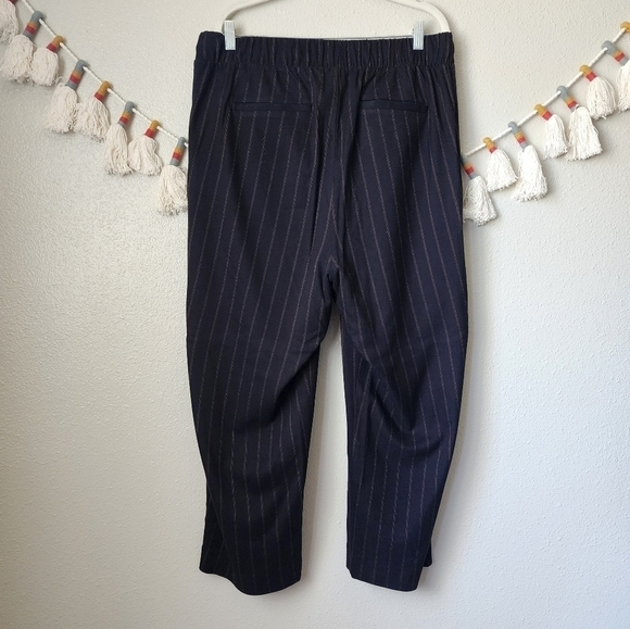 Torrid Stripe Pinstripe Slim Straight Trouser Elastic Waistband Pants Size 1x - Picture 2 of 8